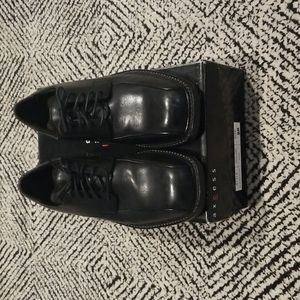 LIKE NEW Mens size 9 Axcess dress shoes